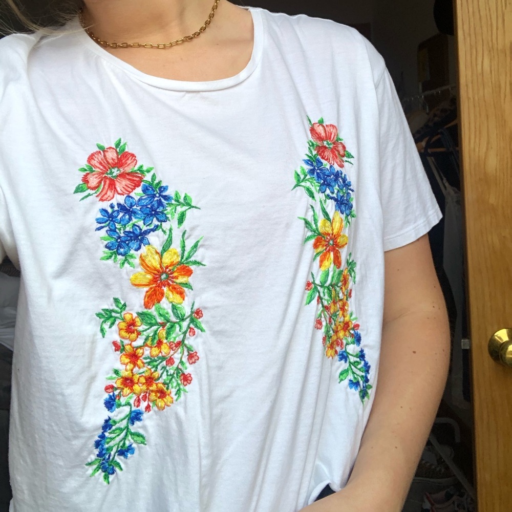 Embroidered White Zara Croptop